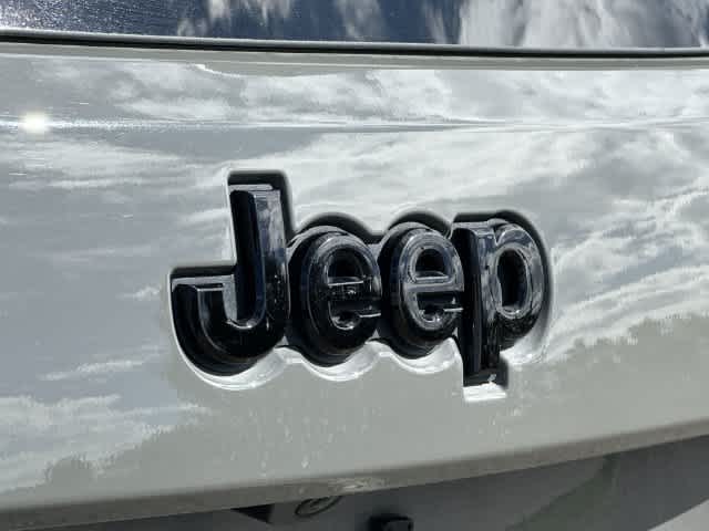 2022 Jeep Grand Cherokee WK Laredo X