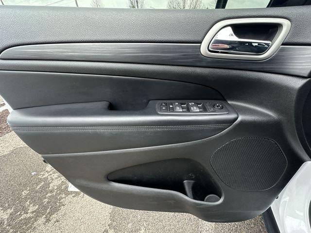 2020 Jeep Grand Cherokee Laredo E