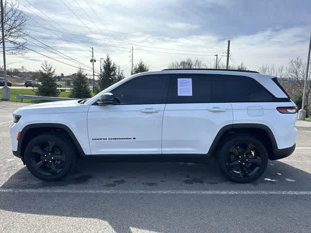 2022 Jeep Grand Cherokee Altitude