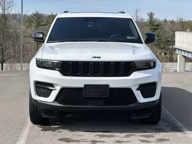 2022 Jeep Grand Cherokee Altitude