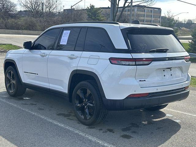 2022 Jeep Grand Cherokee Altitude