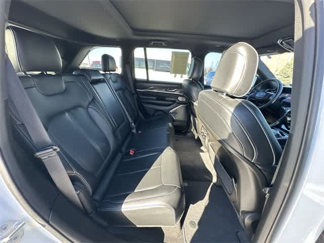 2022 Jeep Grand Cherokee Overland