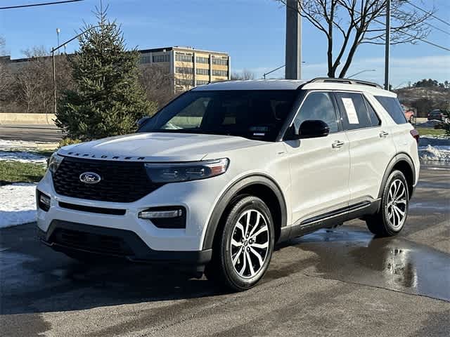 2024 Ford Explorer ST-Line