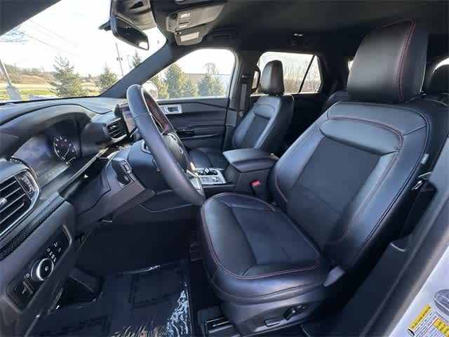 2024 Ford Explorer ST-Line