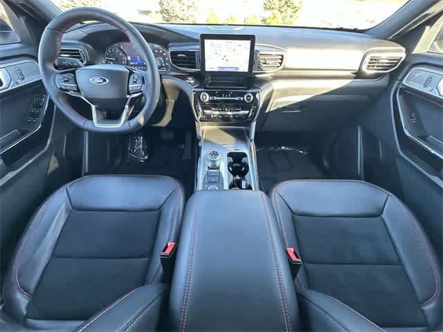 2024 Ford Explorer ST-Line
