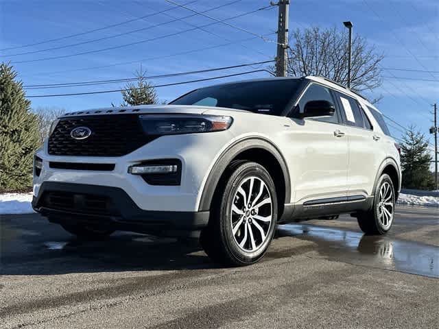 2024 Ford Explorer ST-Line
