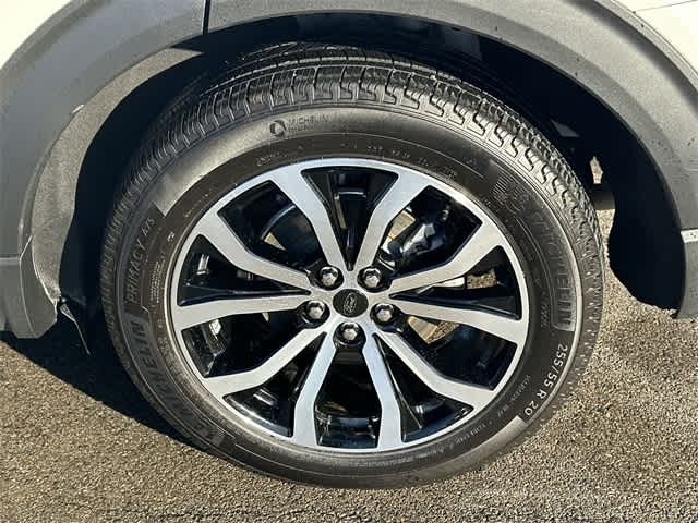 2024 Ford Explorer ST-Line