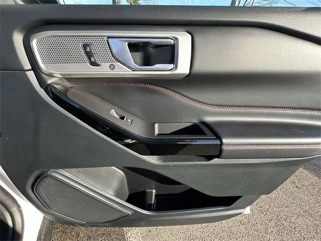 2024 Ford Explorer ST-Line