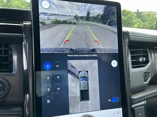 2023 Ford F-150 Lightning Platinum