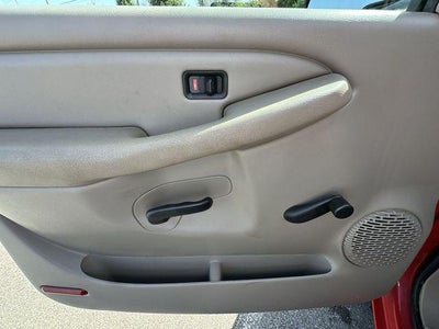 2003 Chevrolet Silverado 1500 Reg Cab 133.0" WB 4WD