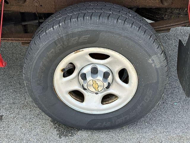 2003 Chevrolet Silverado 1500 Reg Cab 133.0" WB 4WD