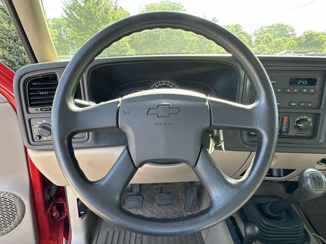 2003 Chevrolet Silverado 1500 Reg Cab 133.0" WB 4WD