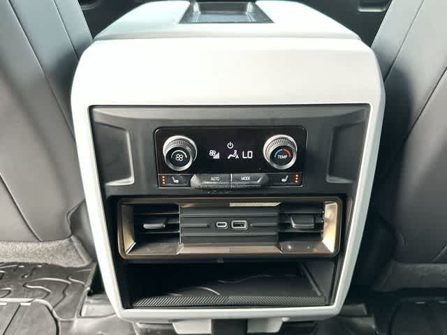 2024 GMC HUMMER EV SUV 2X