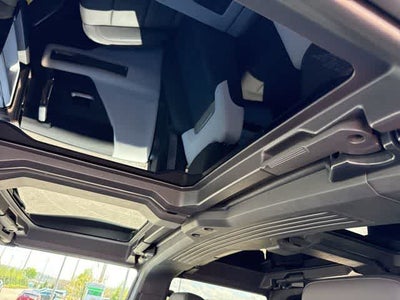 2024 GMC HUMMER EV SUV 2X