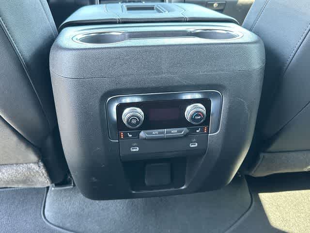 2024 GMC Yukon XL AT4