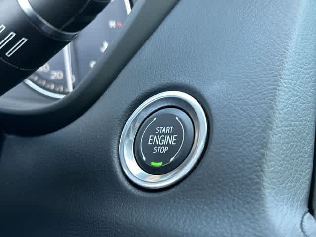 2023 Cadillac XT4 AWD Sport