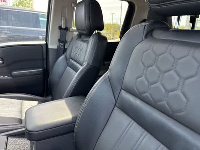 2025 Nissan Frontier SL