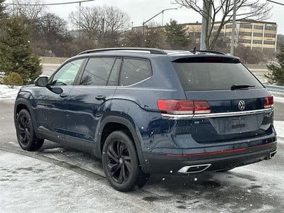 2022 Volkswagen Atlas 2.0T SE w/Technology