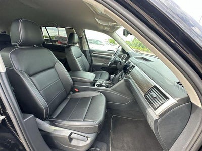 2023 Volkswagen Atlas 2.0T SE w/Technology