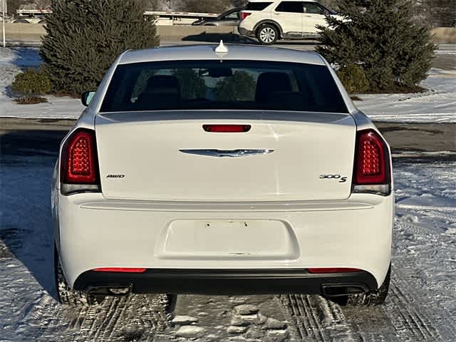 2016 Chrysler 300 300S