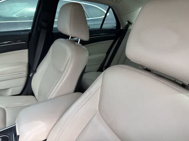 2015 Chrysler 300 Limited