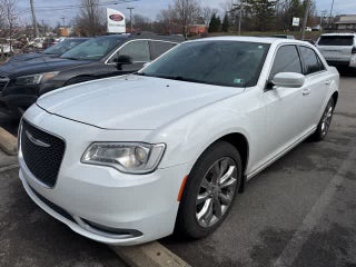 2015 Chrysler 300 Limited