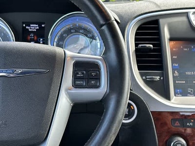 2014 Chrysler 300 4dr Sdn AWD