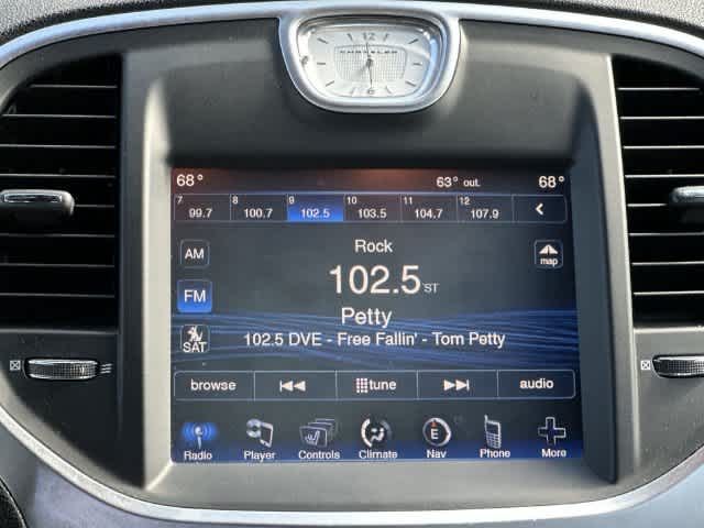 2014 Chrysler 300 4dr Sdn AWD