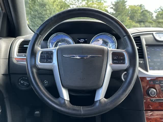 2014 Chrysler 300 4dr Sdn AWD