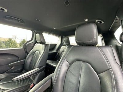 2022 Chrysler Pacifica Hybrid Touring L