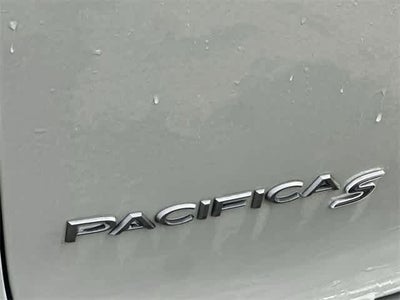 2022 Chrysler Pacifica Hybrid Touring L