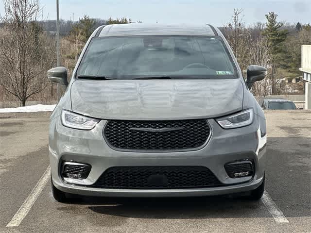 2022 Chrysler Pacifica Hybrid Touring L