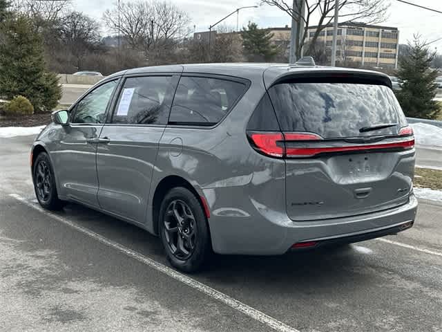 2022 Chrysler Pacifica Hybrid Touring L