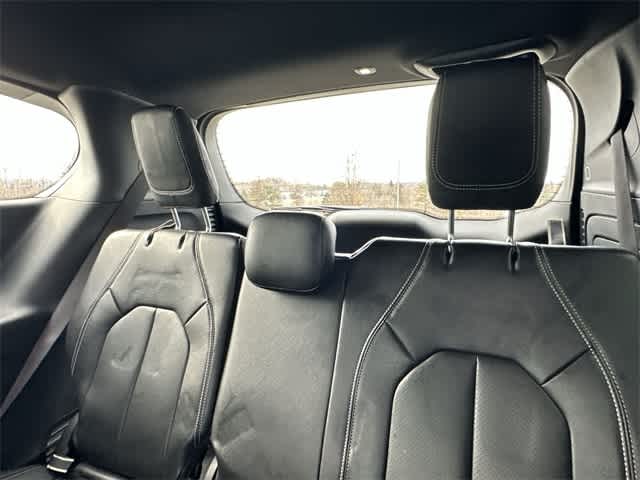 2022 Chrysler Pacifica Hybrid Touring L