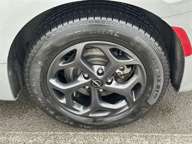 2022 Chrysler Pacifica Hybrid Touring L