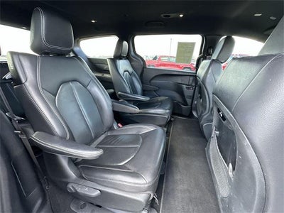 2022 Chrysler Pacifica Hybrid Touring L