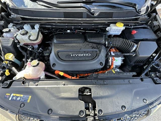 2022 Chrysler Pacifica Hybrid Touring L