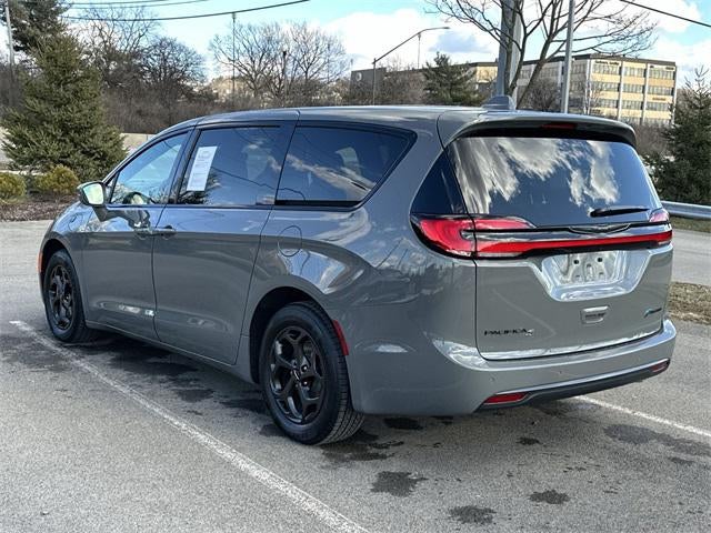 2022 Chrysler Pacifica Hybrid Touring L