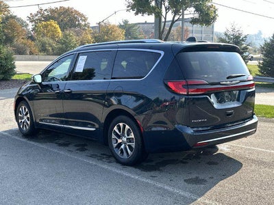 2023 Chrysler Pacifica Hybrid Pinnacle