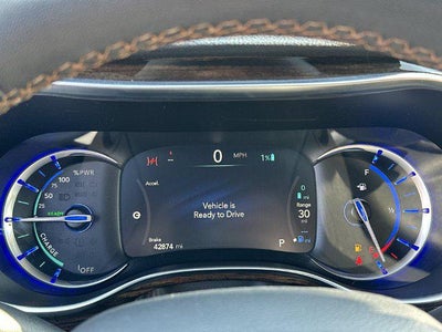 2023 Chrysler Pacifica Hybrid Pinnacle
