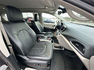 2019 Chrysler Pacifica Hybrid Limited