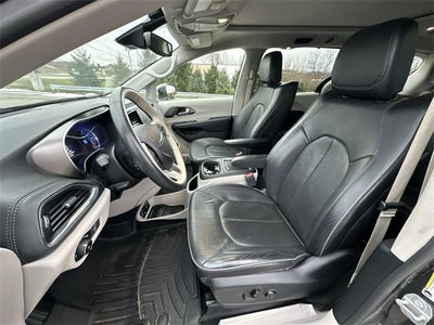 2019 Chrysler Pacifica Hybrid Limited