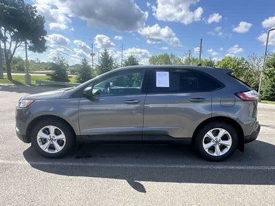 2022 Ford Edge SE