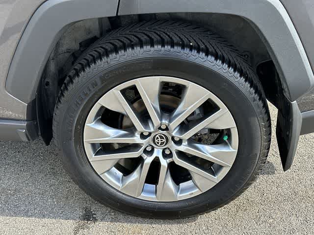 2022 Toyota RAV4 XLE Premium