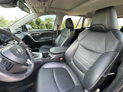 2022 Toyota RAV4 XLE Premium