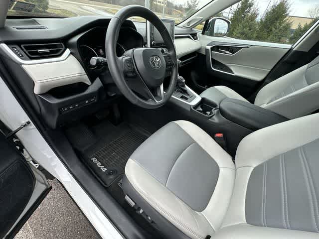 2019 Toyota RAV4 XLE Premium