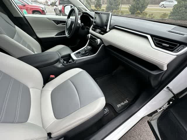 2019 Toyota RAV4 XLE Premium