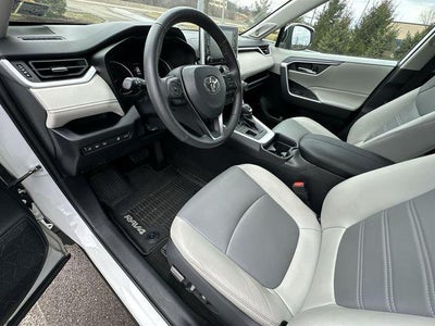 2019 Toyota RAV4 XLE Premium