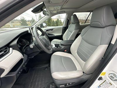 2019 Toyota RAV4 XLE Premium