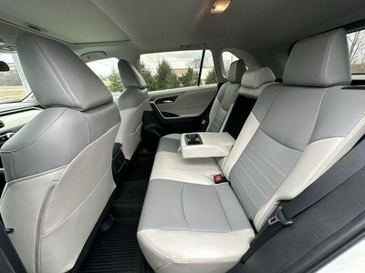 2019 Toyota RAV4 XLE Premium
